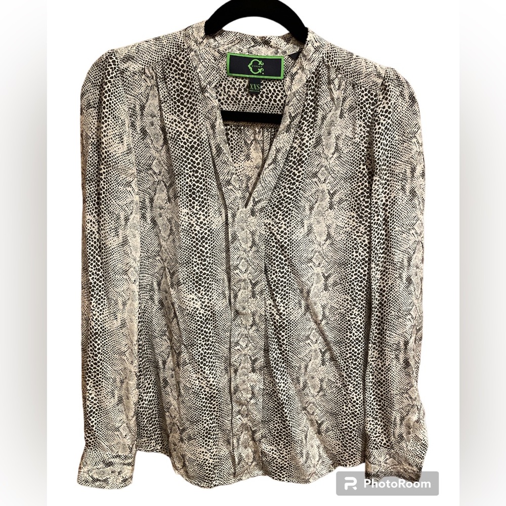 C Wonder 💯percent silk black and white snakeskin print long sleeve top